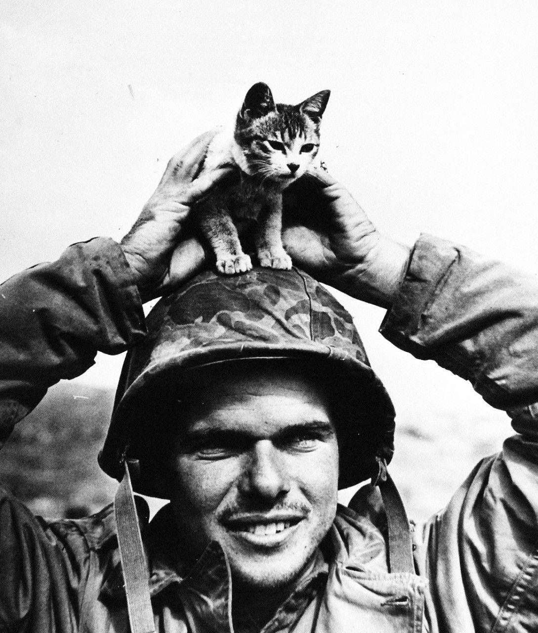 Jednorázové užití / Fotogalerie / Uplynulo 75 let od bitvy o japonský ostrov Iwo Jima / PB