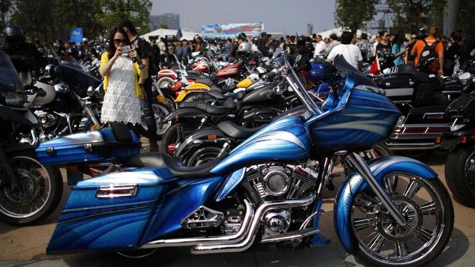 Foto: I v Číně milují motorky Harley-Davidson