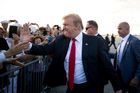 Trump na válečné frontě. Muellerova zpráva rozpoutá lítý boj, prezident neustoupí