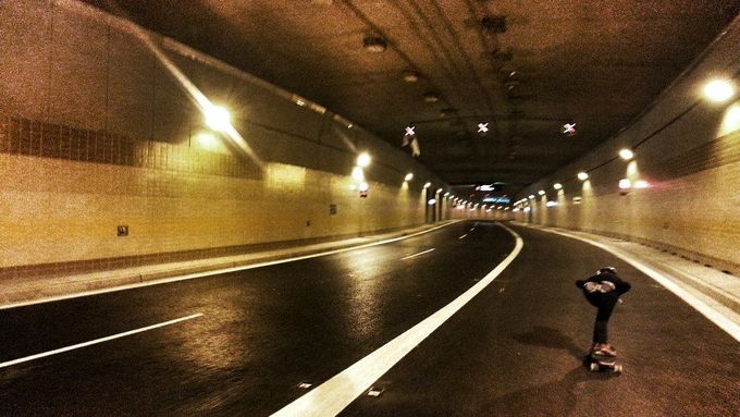 Z Blanky se stal nejdelší skateboardový tunel v Evropě. Po nocích se v něm tajně projíždějí skateboardisti.