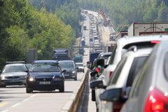 Na dálnici u Brna kolabovala kvůli závodům doprava, vytvořila se kolona dlouhá 10 kilometrů