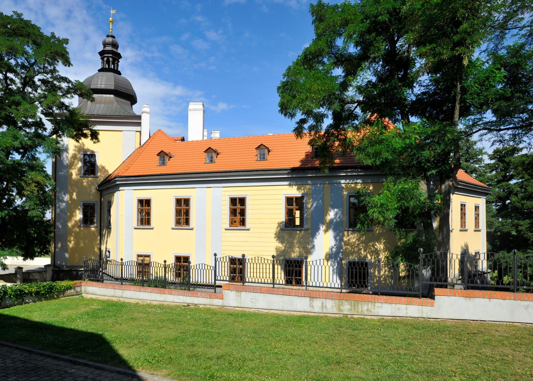 Zámek Ctěnice, Vinoř