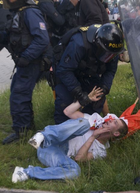 Zásah policie v Českých Budějovicích (6. 7.)