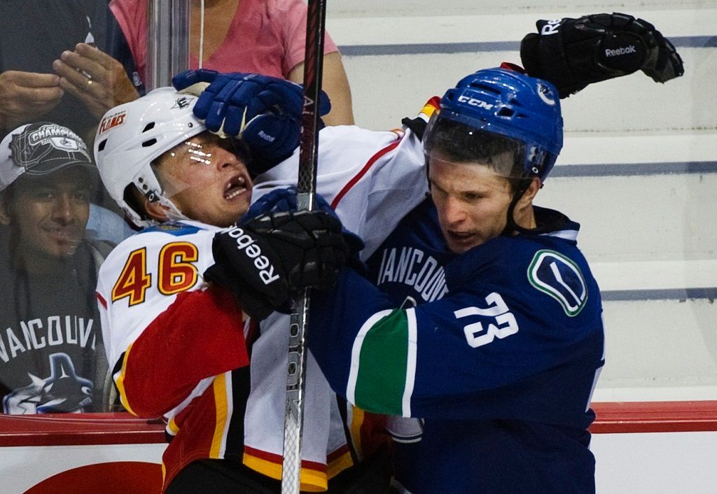 Příprava NHL: Calgary - Vancouver (Bancks a Roussel)