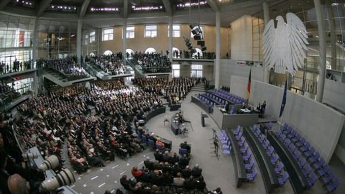 Německo je jednou z mála zemí, kde o prezidentovi rozhodují poslanci.
