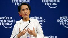 Barmská vůdkyně Do Aun Schan Su Ťij na regionální konferenci Světového ekonomického fóra v Hanoji.