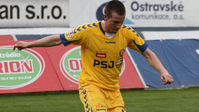 Jihlavští nastříleli před domácími fanoušky Znojmu čtyři góly.
