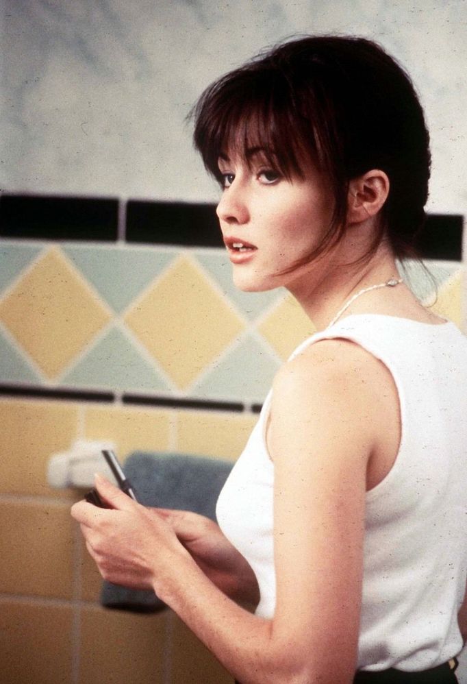 Shannen Doherty jako Brenda.