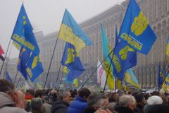 Ukrajinci odmítli extremismus. Ultrapravice ve volbách padla