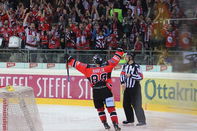 O domácí zápasy Orlů je stále velký zájem. Poslední derby s Vídní navštívilo 4106 diváků, což je nejvyšší návštěva za posledních osm let.