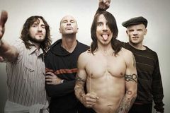 Red Hot Chili Peppers vystoupí 27. srpna 2012 v Edenu