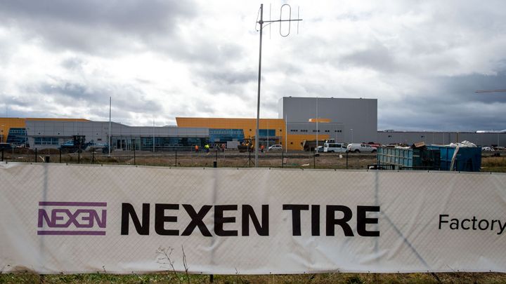 Zaměstnanci továrny pneu Nexen Tire míří do stávky. Výroba v Žatci se zastaví; Zdroj foto: ČTK