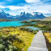 Jezero Pehoe a hory Guernos, Patagonie, ilustrační foto