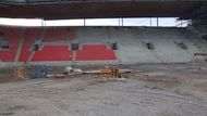 Slávistický stadion Eden je před dokončením, finišují poslední výstavby (únor 2008).