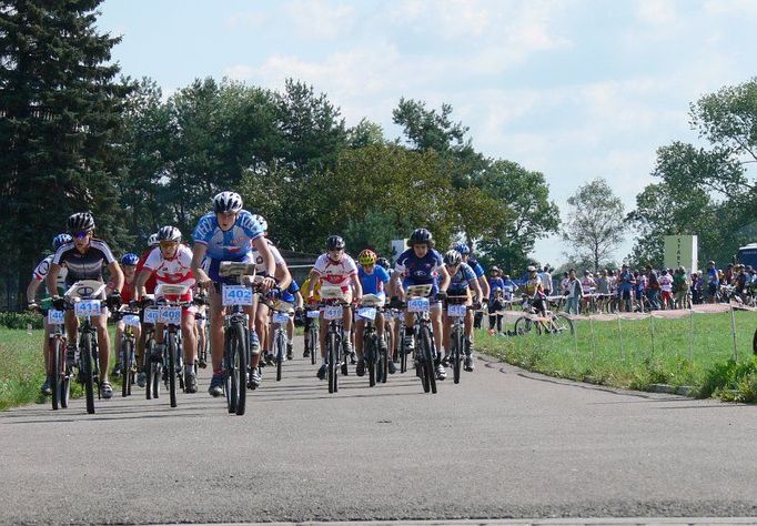 Českého poháru v MTBO se účastní stovky závodníků, média však tento sport spíše ignorují.