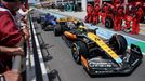 Lando Norris v McLarenu a Alexander Albon ve Williamsu ve VC Kanady F1 2023