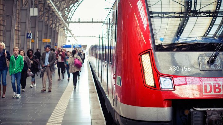 Němečtí strojvůdci znovu stávkují, problémy jsou na regionálních i dálkových tratích; Zdroj foto: iStock