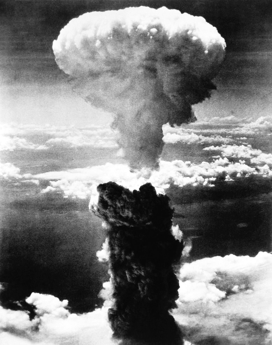 Jednorázové užití / Fotogalerie / Před 75 lety USA shodili jadernou pumu na Hirošimu