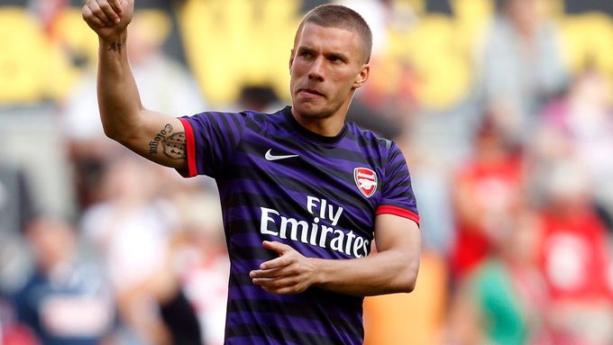 Novic v týmu Arsenalu Lukas Podolski ani jeho spoluhráči skórovat v zápase se Sunderlandem nedokázali