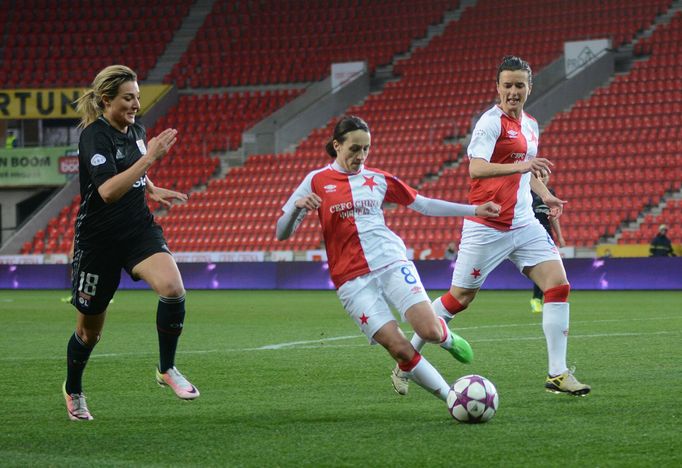 LM, Slavia-Lyon: Jana Tomášková (8)