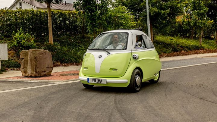První jízda s novou Evettou: zájemce musí být srandista, jinak ztratí důstojnost; Zdroj foto: Electric Brands