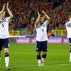 Skotští fotbalisté Gary Caldwell, Shaun Maloney a Kenny Miller (zleva) v kvalifikačním utkání MS 2014