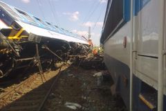 Dráhy obnovily po nehodě u Horažďovic provoz na jedné koleji