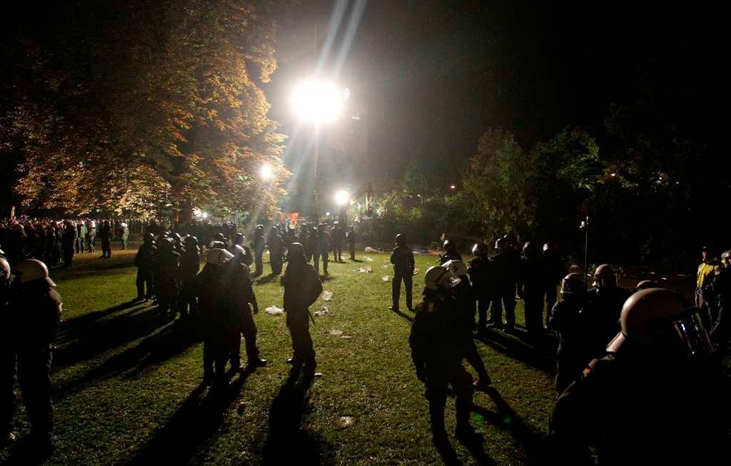 Stuttgart - nádraží - protest