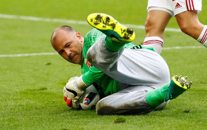 Euro 2016, Maďarsko-Rakousko: Gábor Király