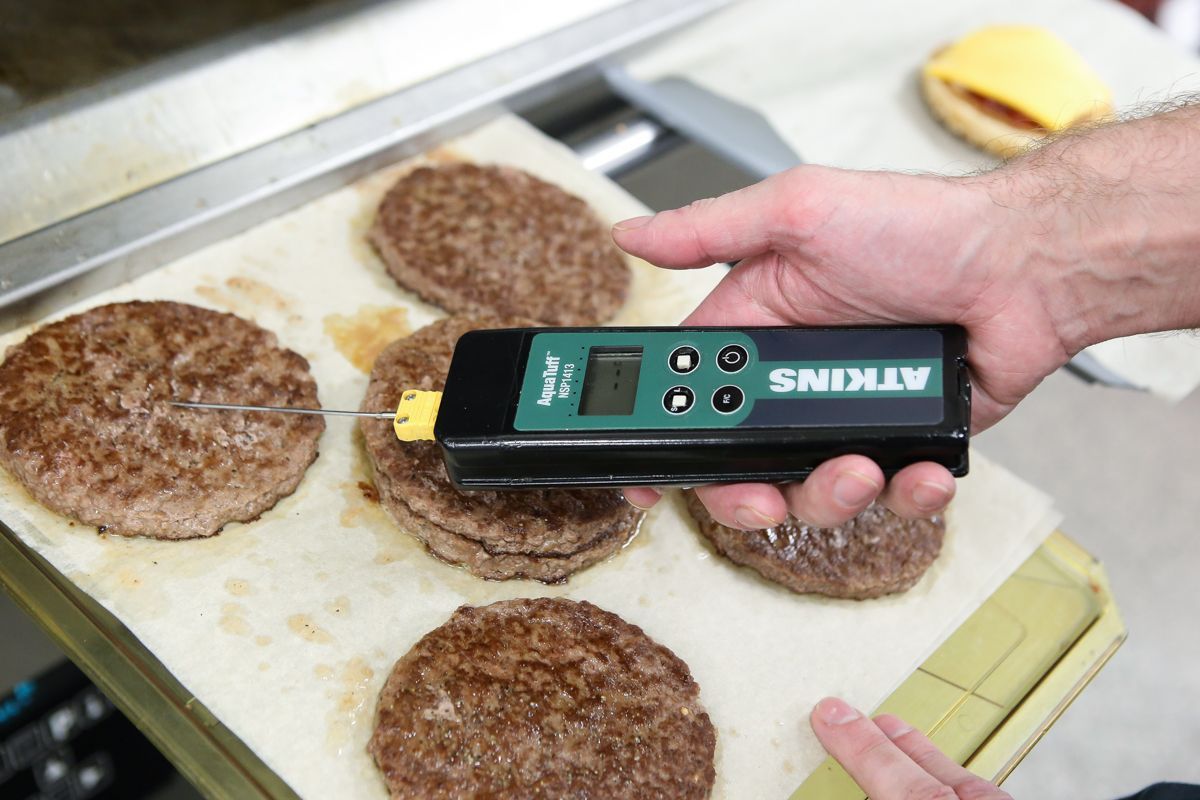 McDonald ukázal útroby 16.12.2015