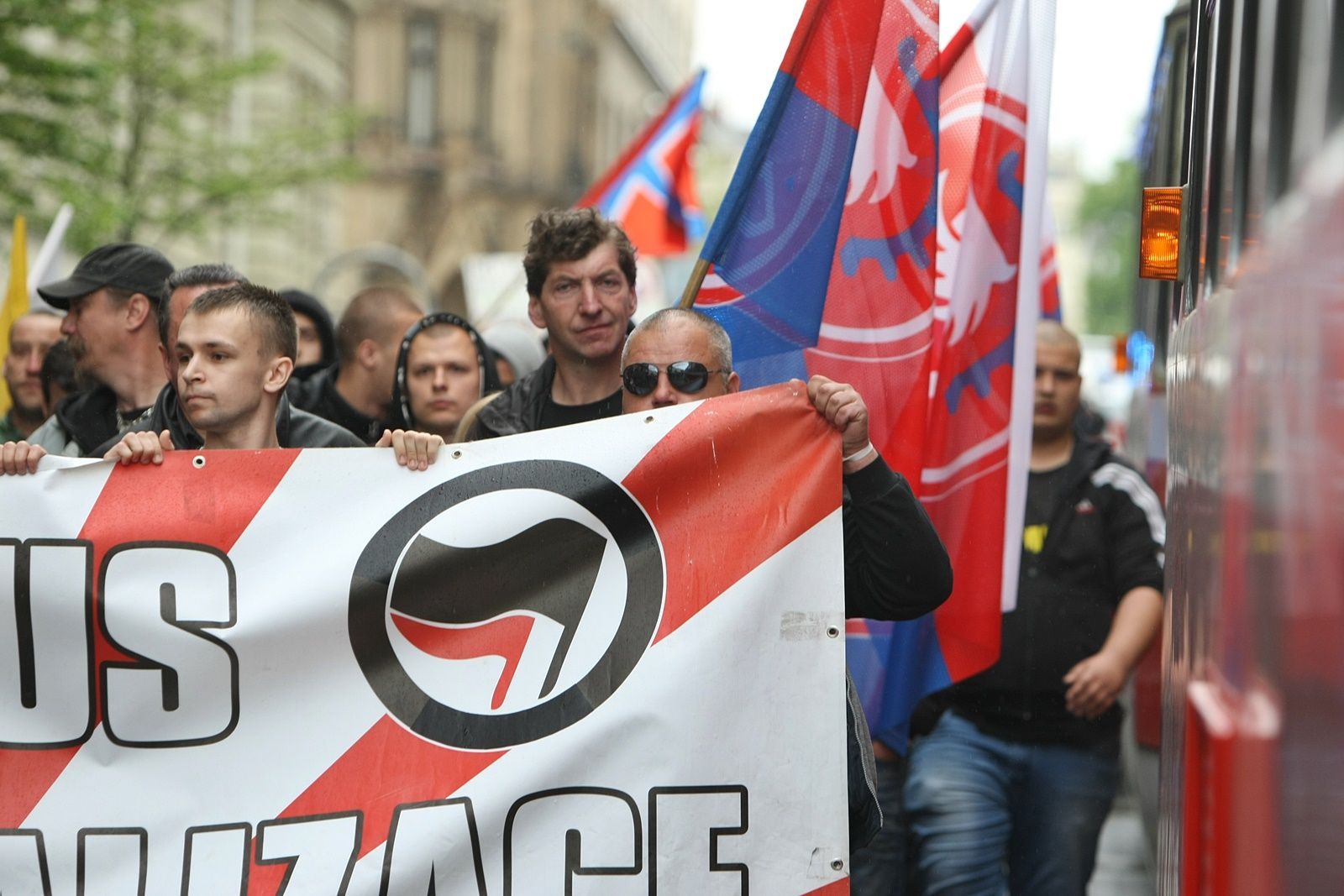 Brno blokovalo pochod neonacistů - finální foto