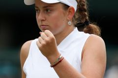 "Tvoje chování je strašný." Tenistky se ve Wimbledonu pohádaly přímo na kurtu