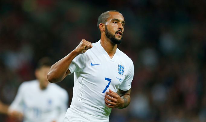 Theo Walcott z Anglie v kvalifikaci na Euro 2016