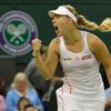 Angelique Kerberová se raduje z vítězství nad Sabine Lisickou ve čtvrtfinále Wimbledonu 2012