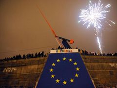 V Praze na Letné Češi vítali s novým rokem také převzetí půlročního předsednictví Evropské unie.