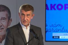 Opozice se pustí na mimořádné schůzi do Babiše, který zopakoval, že nikdy neodstoupí