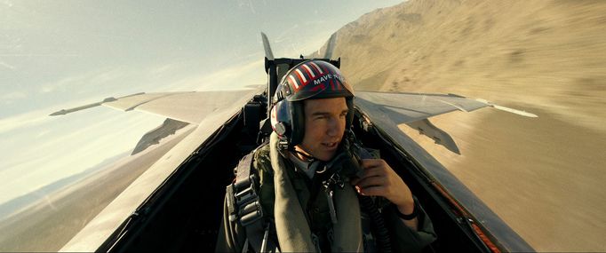 Tom Cruise jako Maverick.