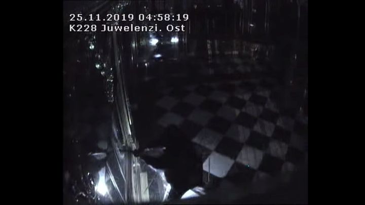 Loupež v drážďanské klenotnici: Jako Mission Impossible, míní ředitel. Stopy nejsou