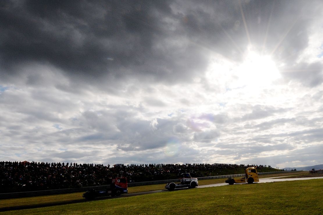 ME tahačů v Mostě: trucky