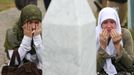 Válečné masakry bolí i po letech. Tryzna v bosenské Srebrenici.
