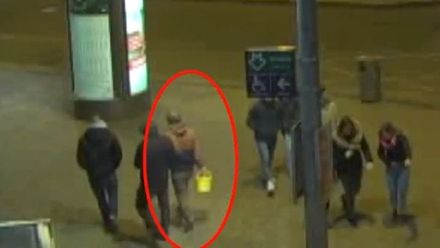 Kuriózní zásah v centru Prahy. Muž ukradl kbelík s majonézou a pak utíkal přes Václavák