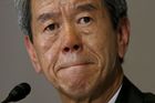 Šéf Toshiby odstoupil z funkce kvůli účetnímu skandálu