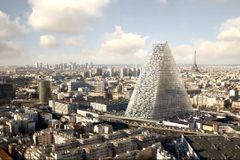 Eiffelova věž nebude jedinou dominantou Paříže, přibude trojúhelníkový mrakodrap