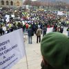 Demonstrace hasičů a policistů proti snížení platů