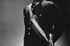 V červnu 1974 se Pinochet prohlásil nejvyšším vůdcem státu a v prosinci téhož roku se stal prezidentem.