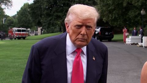 Až přijde den 51. Putine, zavolej do Íránu, stupňuje tlak Trumpův spojenec