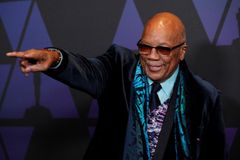 Produkoval nejslavnější alba Michaela Jacksona. Zemřel hudebník Quincy Jones