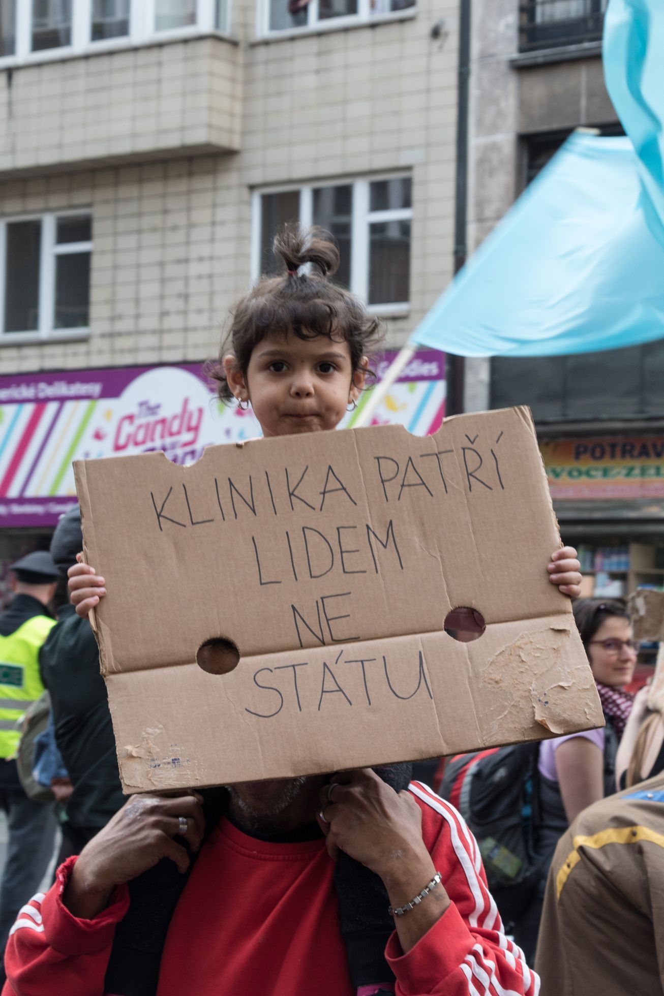Demonstrace za zachování Kliniky