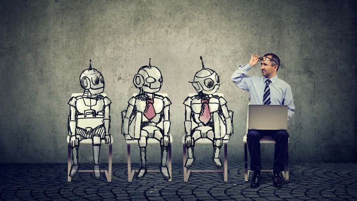 "Je zaujatá?" Umělá inteligence vyhazuje ve firmách od pohovorů i nadané lidi