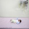 A baby abandoned in a "baby box" at Joosarang church waits for a medical examination at a children's hospital in Seoul September 19, 2012. Pastor Lee Jong-rak of the church, who runs a "baby box" where mothers can leave unwanted infants, has seen a sharp increase in the number of newborns being left there because, the pastor says, of a new law aimed protecting the rights of children. South Korea is trying to shed a reputation of being a source of babies for adoption by people abroad. It is encouraging domestic adoption and tightening up the process of a child's transfer from birth mother to adoptive parents. Picture taken September 19, 2012. REUTERS/Kim Hong-Ji (SOUTH KOREA - Tags: SOCIETY) Published: Říj. 7, 2012, 6:49 dop.